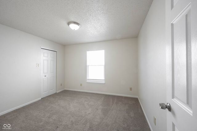 1738 Sonesta Way, Indianapolis, IN 46217