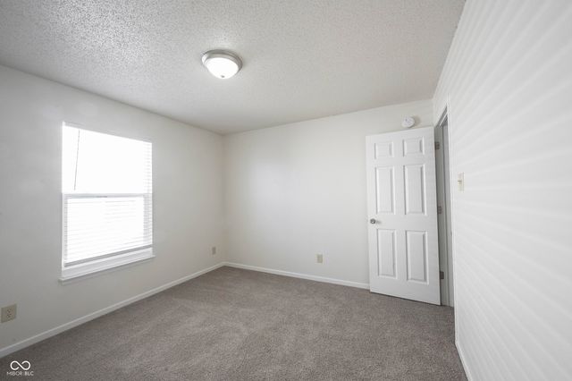 1738 Sonesta Way, Indianapolis, IN 46217