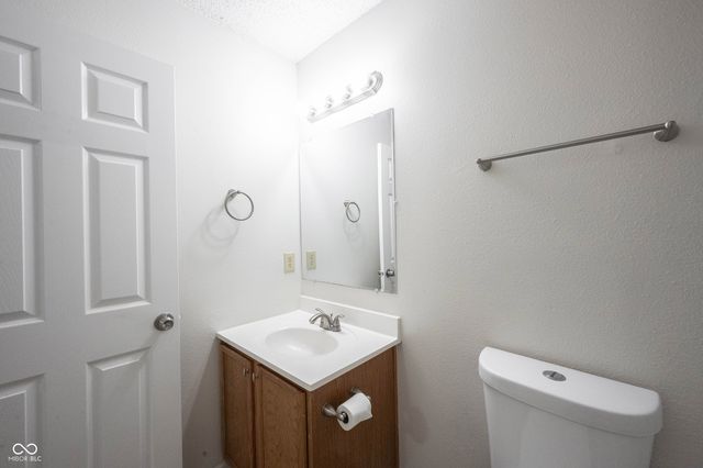 1738 Sonesta Way, Indianapolis, IN 46217