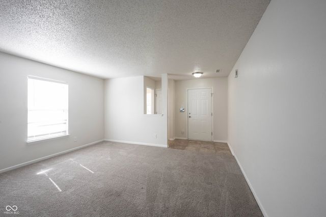 1738 Sonesta Way, Indianapolis, IN 46217