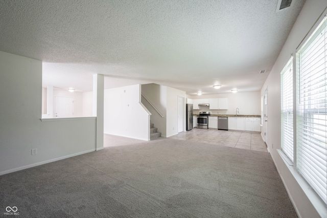 1738 Sonesta Way, Indianapolis, IN 46217