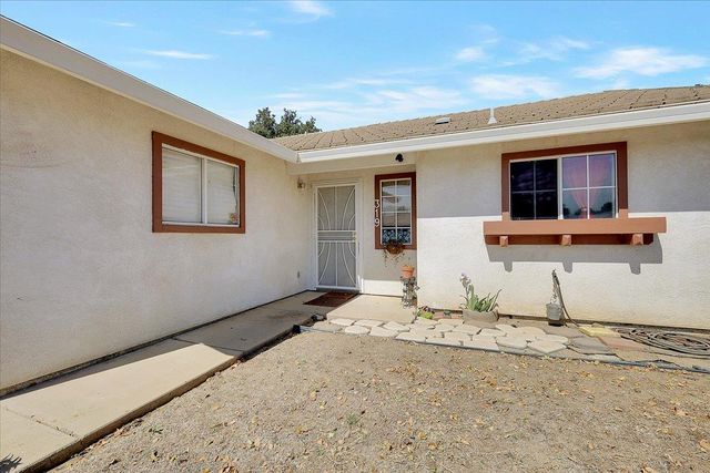 319 River Oaks Dr, Yuba City, CA 95991