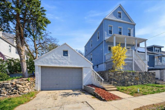 101 Fortfield Avenue, Yonkers, NY 10701
