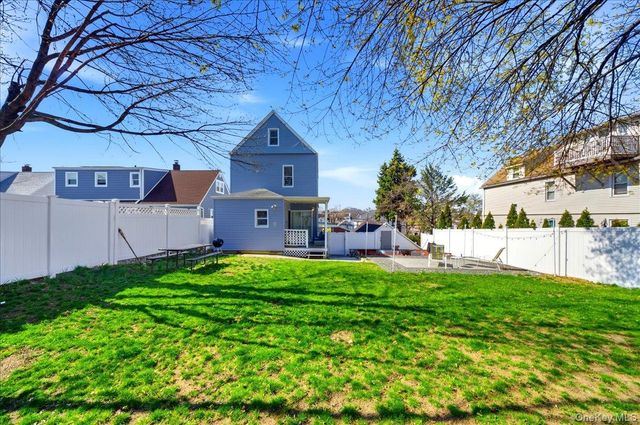 101 Fortfield Avenue, Yonkers, NY 10701