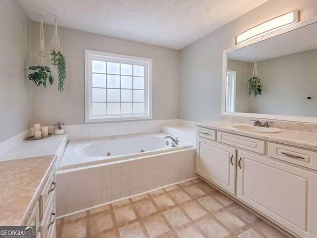 2441 River Run Drive, Dacula, GA 30019