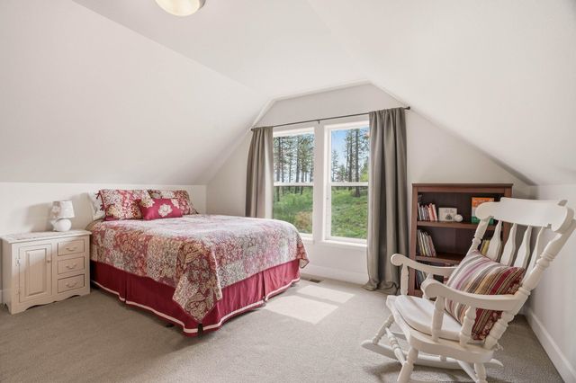 2609 E Tiger Lily Ln, Spangle, WA 99031