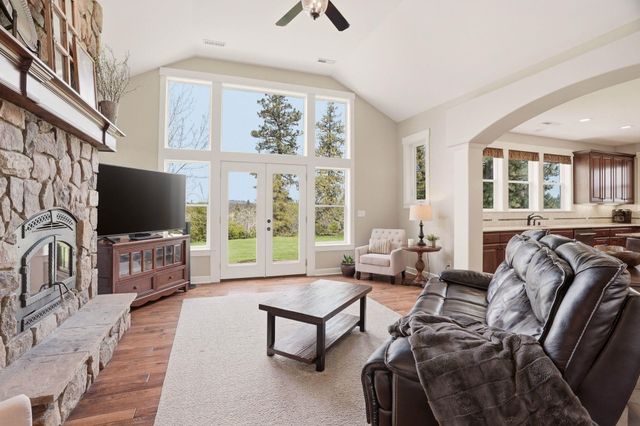 2609 E Tiger Lily Ln, Spangle, WA 99031