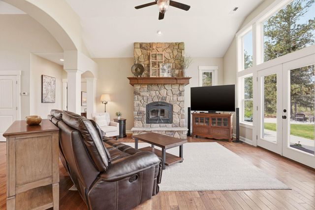2609 E Tiger Lily Ln, Spangle, WA 99031