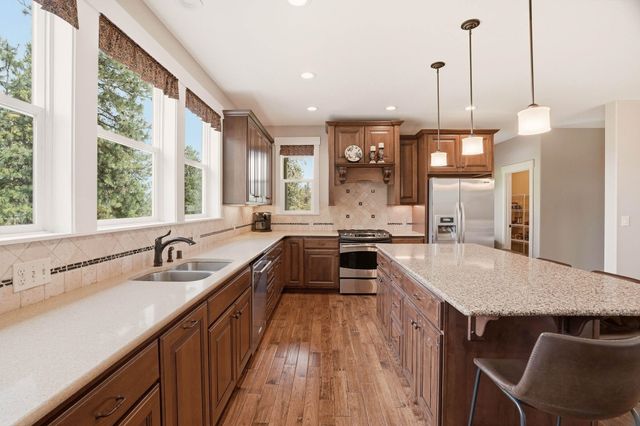 2609 E Tiger Lily Ln, Spangle, WA 99031