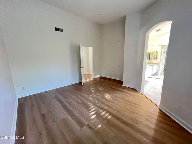 4783 Rhapsody Drive, Oak Park, CA 91377