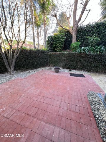 4783 Rhapsody Drive, Oak Park, CA 91377