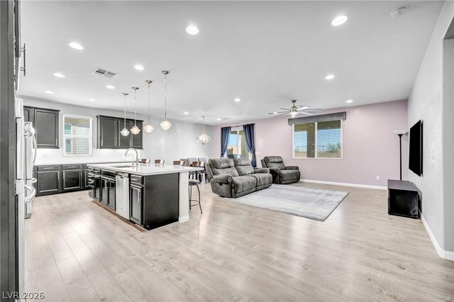 6156 South Ava Ridge Avenue, Las Vegas, NV 89141
