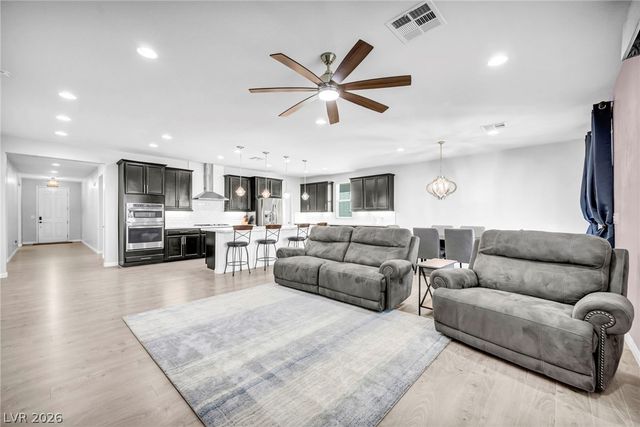 6156 South Ava Ridge Avenue, Las Vegas, NV 89141