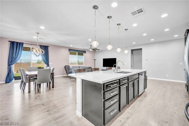 6156 South Ava Ridge Avenue, Las Vegas, NV 89141