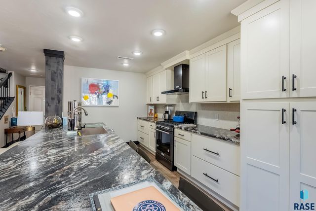 1104 W 57th St Street 106A, Sioux Falls, SD 57108