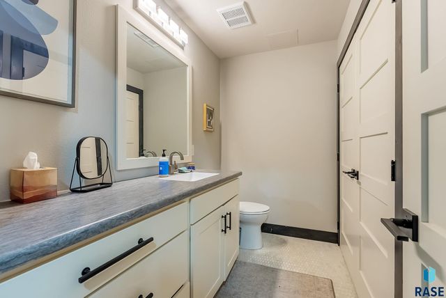 1104 W 57th St Street 106A, Sioux Falls, SD 57108