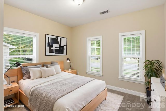 9527 Seamill Road, Charlotte, NC 28278