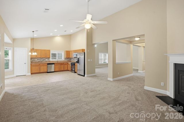 9527 Seamill Road, Charlotte, NC 28278