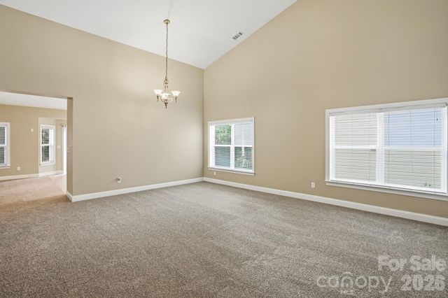 9527 Seamill Road, Charlotte, NC 28278