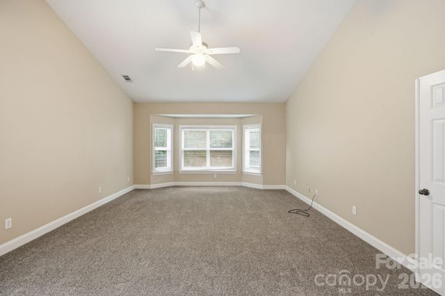 9527 Seamill Road, Charlotte, NC 28278