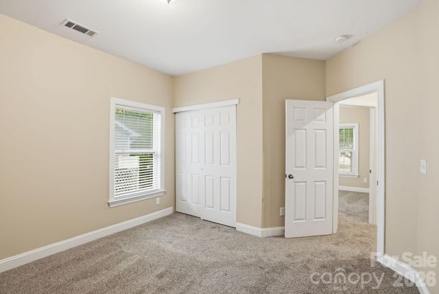 9527 Seamill Road, Charlotte, NC 28278