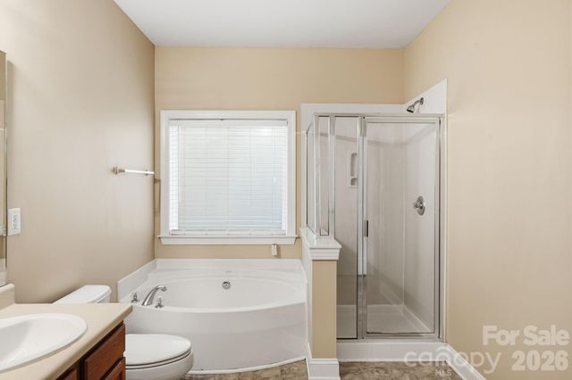 9527 Seamill Road, Charlotte, NC 28278