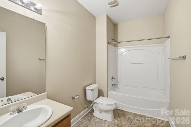 9527 Seamill Road, Charlotte, NC 28278