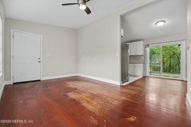 7832 DELAROCHE Court, Jacksonville, FL 32210