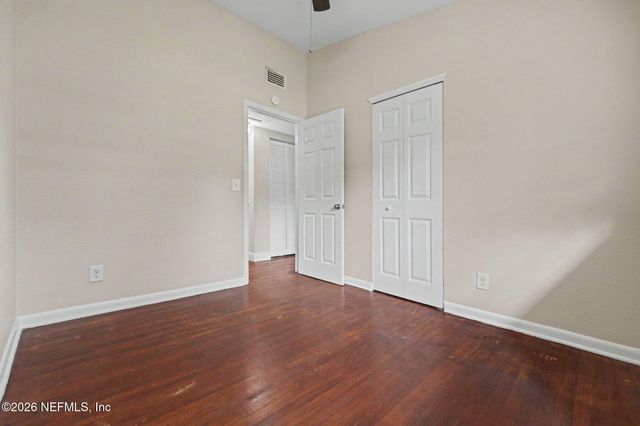 7832 DELAROCHE Court, Jacksonville, FL 32210