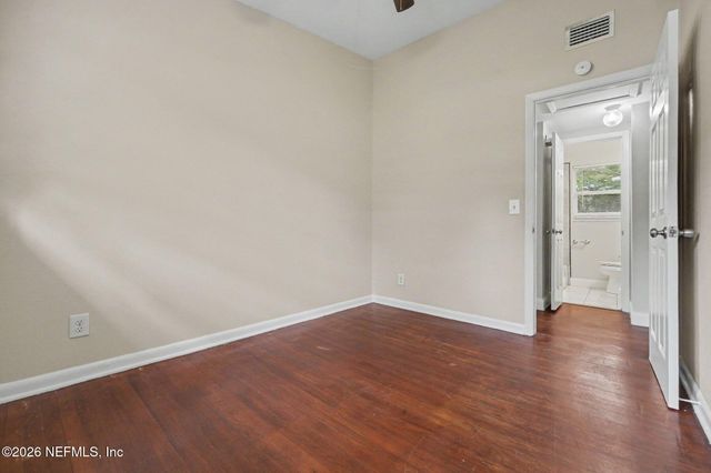 7832 DELAROCHE Court, Jacksonville, FL 32210