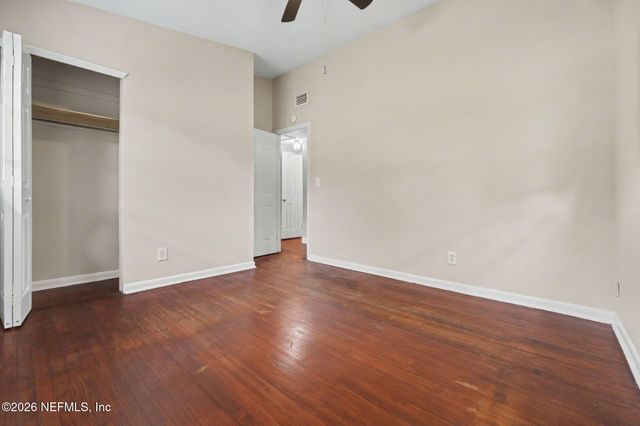 7832 DELAROCHE Court, Jacksonville, FL 32210