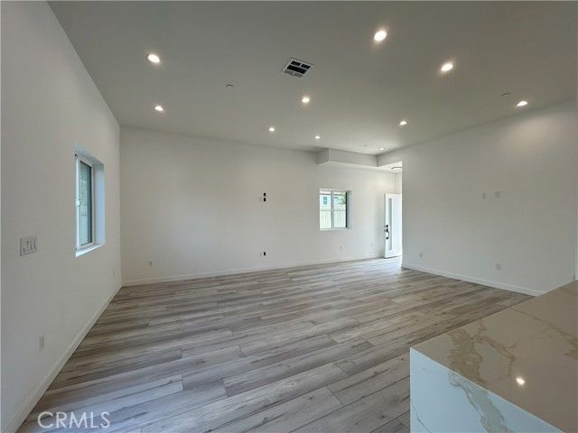 10363 Commerce Avenue, Tujunga (los Angeles), CA 91042