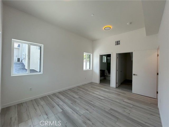 10363 Commerce Avenue, Tujunga (los Angeles), CA 91042