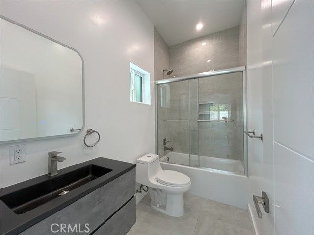 10363 Commerce Avenue, Tujunga (los Angeles), CA 91042