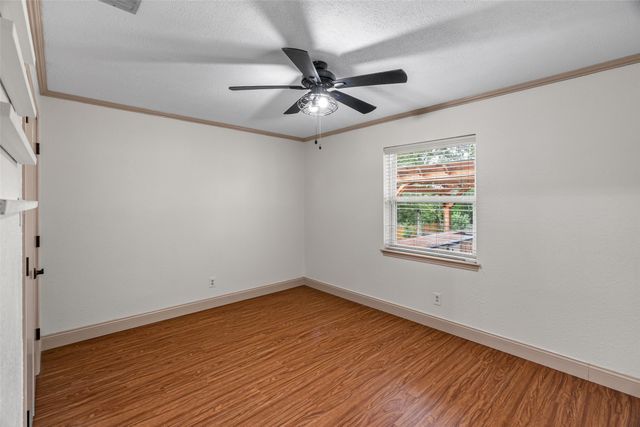 102 Juniper Court, Hudson Oaks, TX 76087