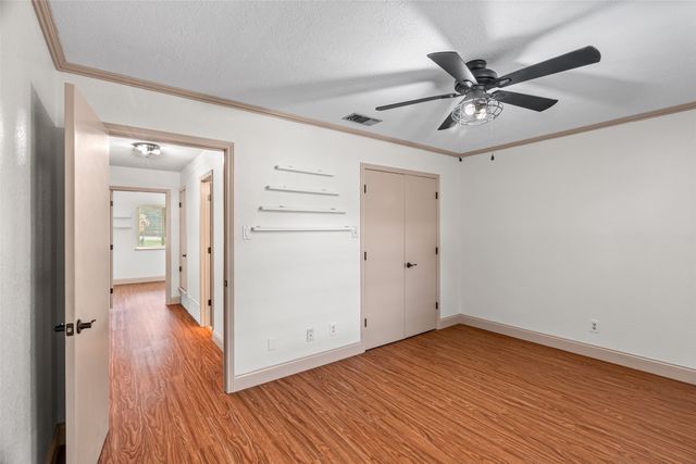 102 Juniper Court, Hudson Oaks, TX 76087