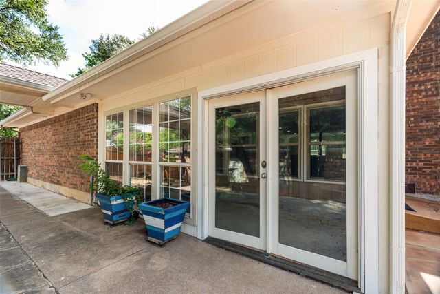 102 Juniper Court, Hudson Oaks, TX 76087
