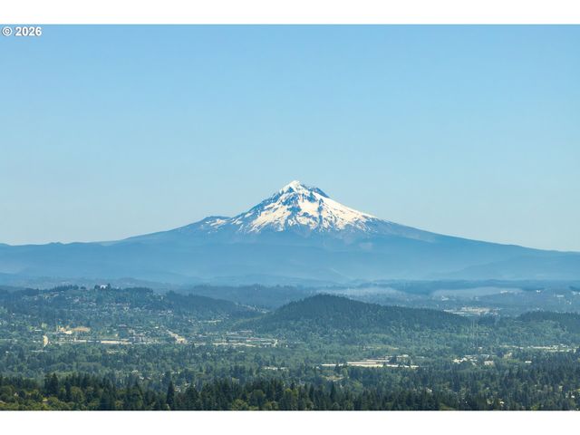 8 GARIBALDI St, Lake Oswego, OR 97035