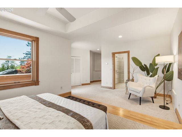 8 GARIBALDI St, Lake Oswego, OR 97035