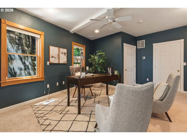 8 GARIBALDI St, Lake Oswego, OR 97035