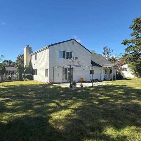 23 Ash Drive, Medford, NY 11763