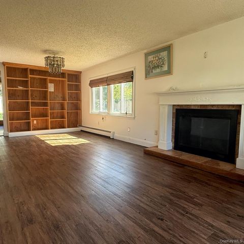 23 Ash Drive, Medford, NY 11763