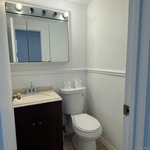 23 Ash Drive, Medford, NY 11763