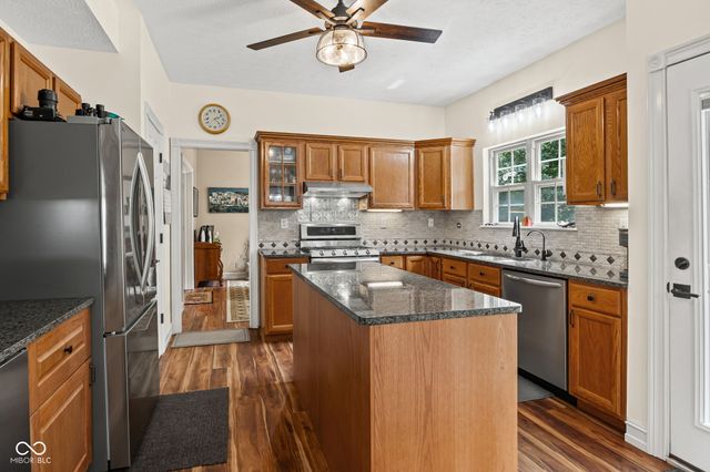 809 Red Oaks Lane, Lafayette, IN 47909