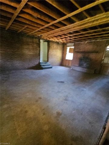 101 Markwood Lane, Lexington, NC 27295