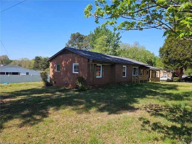 101 Markwood Lane, Lexington, NC 27295