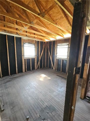 101 Markwood Lane, Lexington, NC 27295