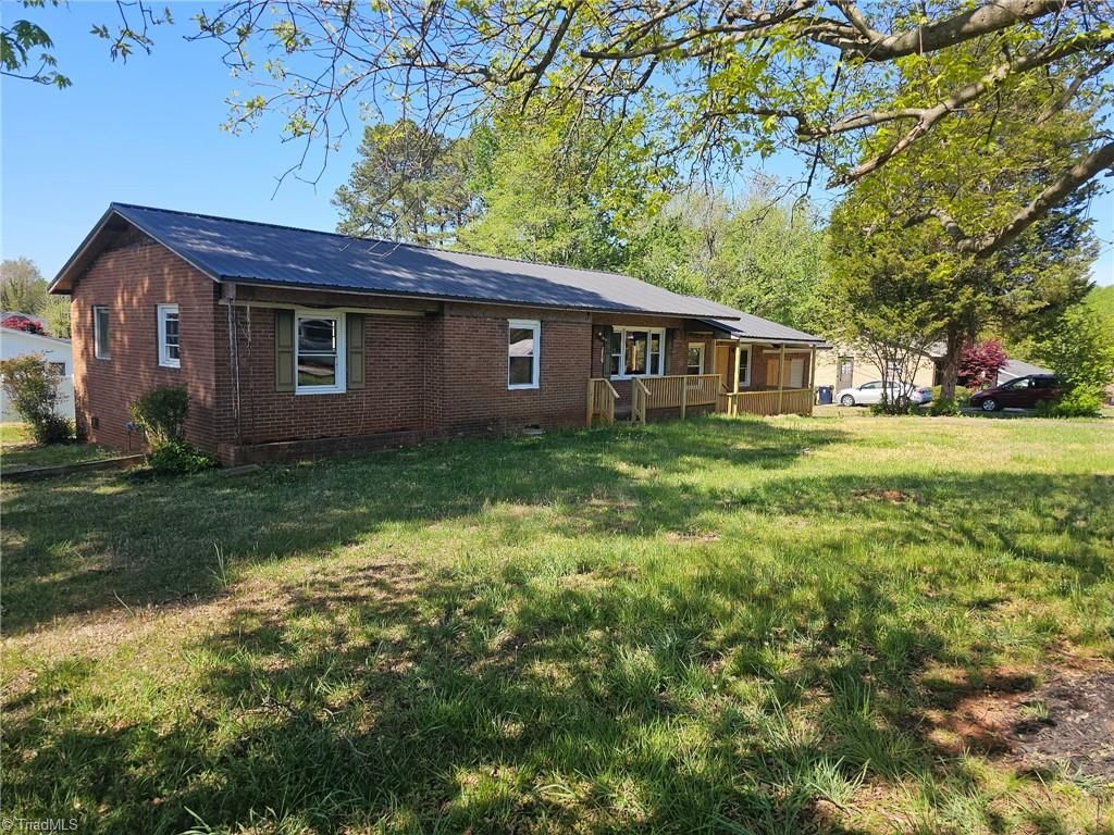 101 Markwood Lane, Lexington, NC 27295