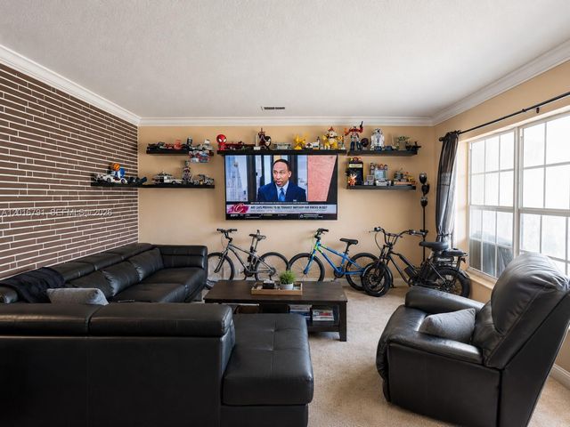 7748 Biltmore Blvd, Miramar, FL 33023