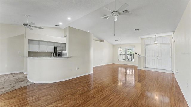 6008 SWALLOW DRIVE, Lakeland, FL 33809